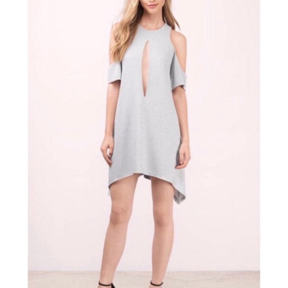 NWT Tobi Rhodri Cold Shoulder Silver Shift Dress